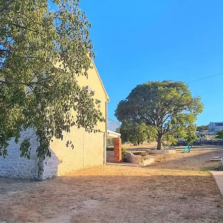 House Bleki Holiday home